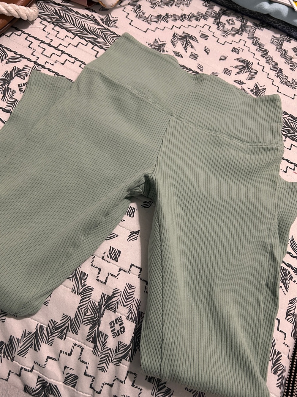 PINK Ribbed Leggings in Sage Green